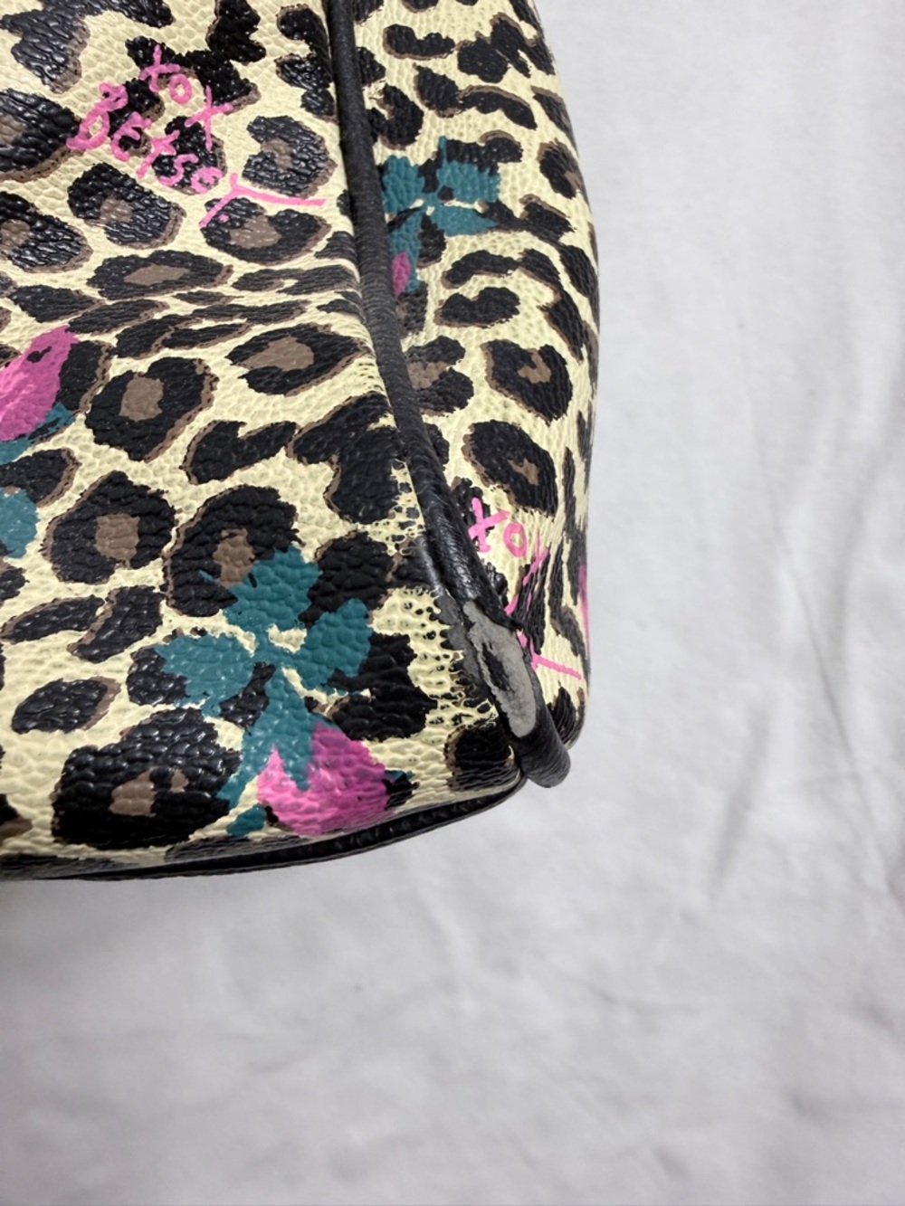 Betsey Johnson Roses and Leopard Bag - Picture 3 of 4